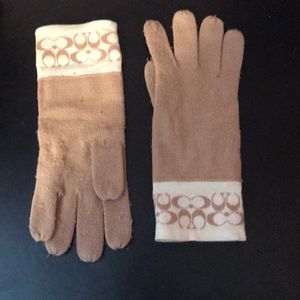 Coach gloves tan/cream